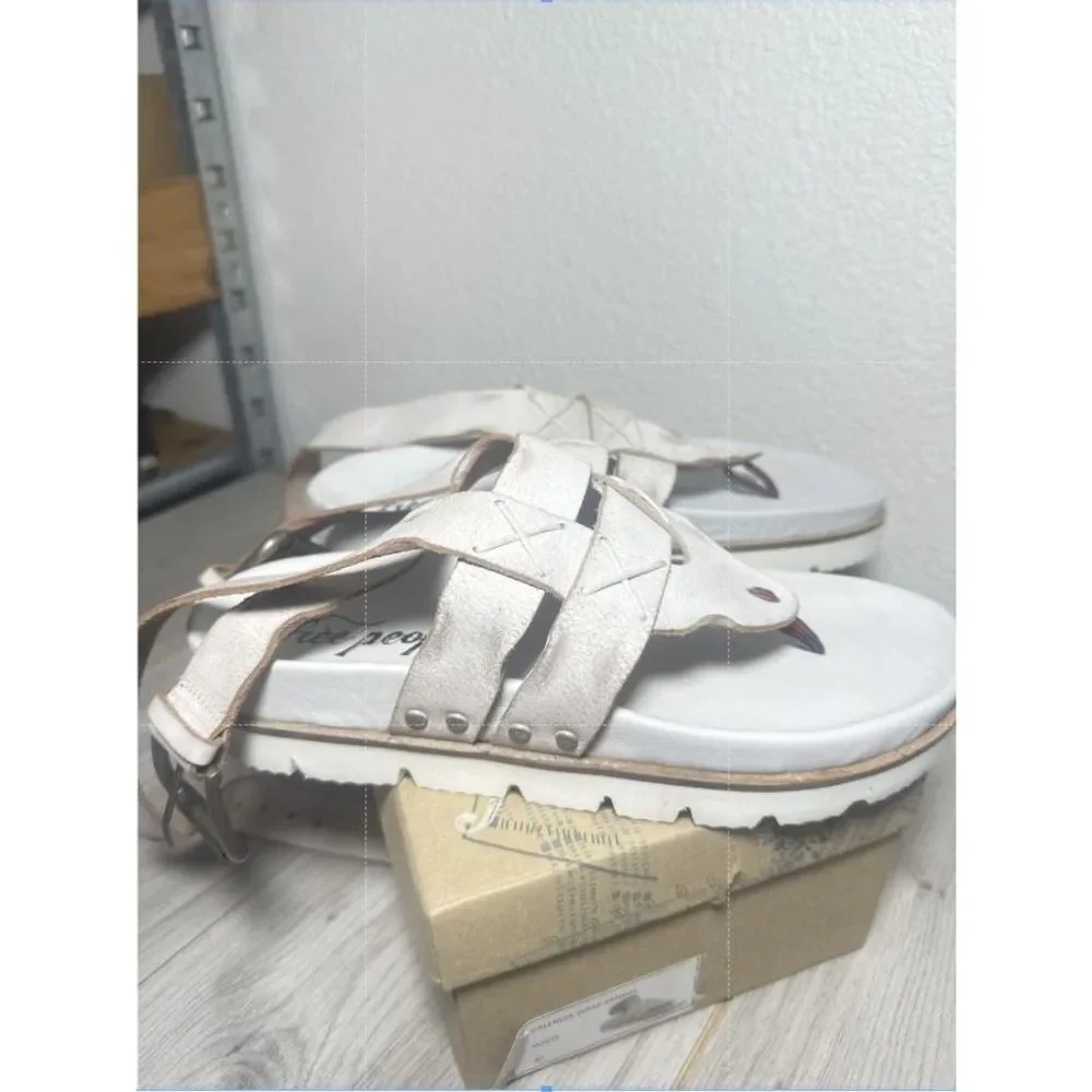 Free People Platform Sandals 9 Thong Strappy Chunky Boho Festival White Valencia